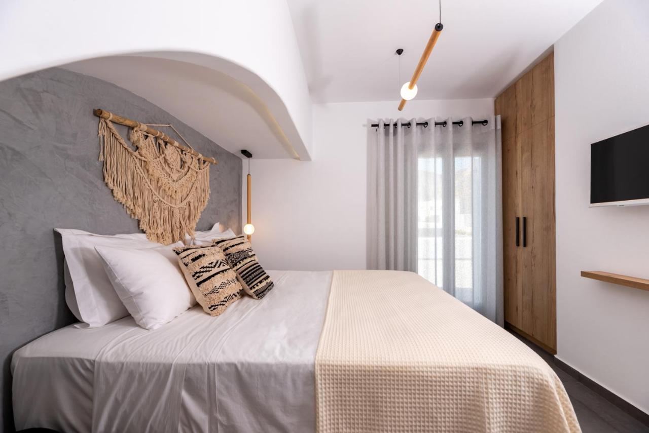 Modern Dome Homes Of Santorini Perissa  Bagian luar foto