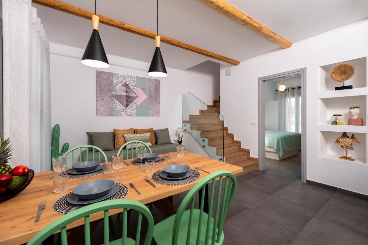 Modern Dome Homes Of Santorini Perissa  Bagian luar foto