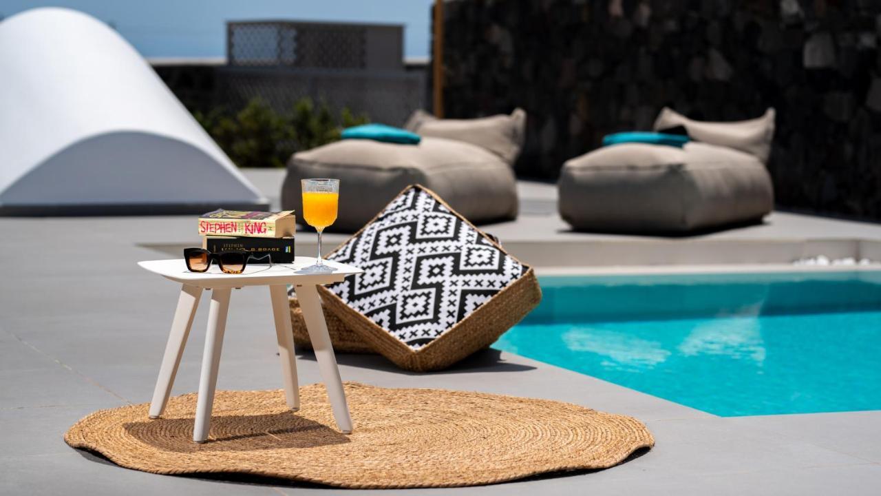 Modern Dome Homes Of Santorini Perissa  Bagian luar foto