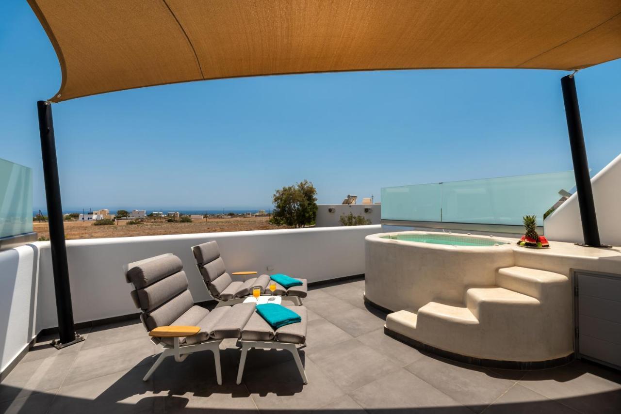 Modern Dome Homes Of Santorini Perissa  Bagian luar foto