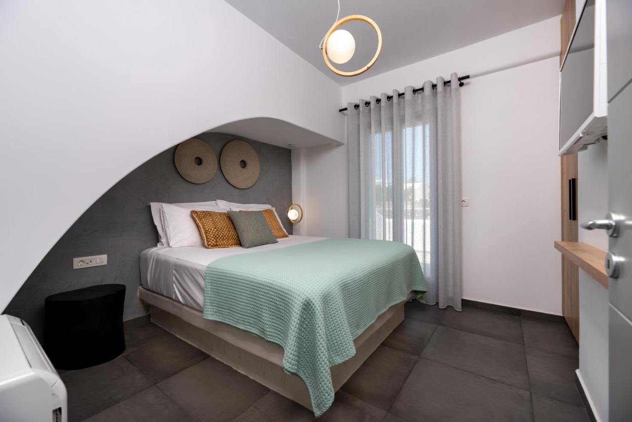 Modern Dome Homes Of Santorini Perissa  Bagian luar foto
